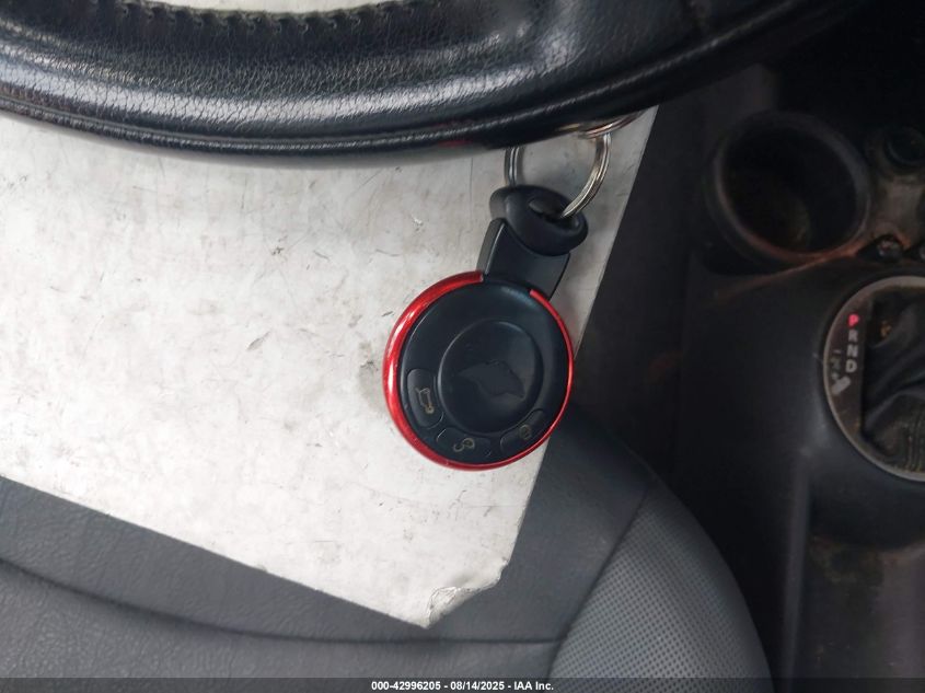 2008 Mini Cooper VIN: WMWMF335X8TT62692 Lot: 42996205