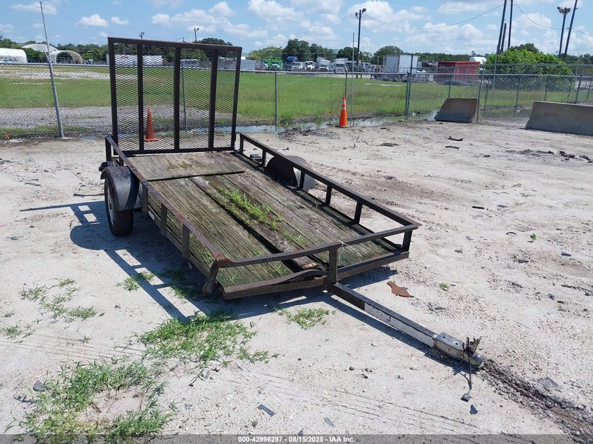 2004 FLATBED TRAILER