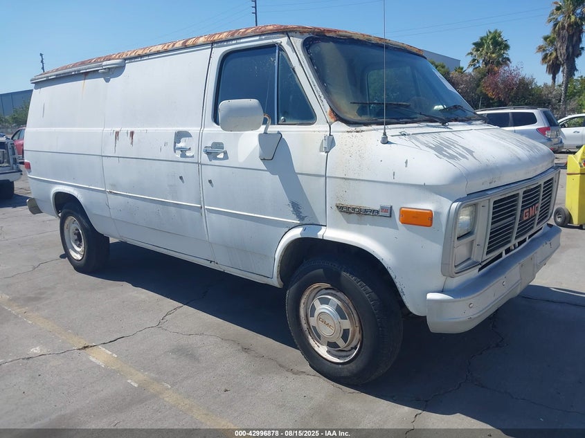 1GTGG35K9L7507982 GMC VANDURA Photo 1