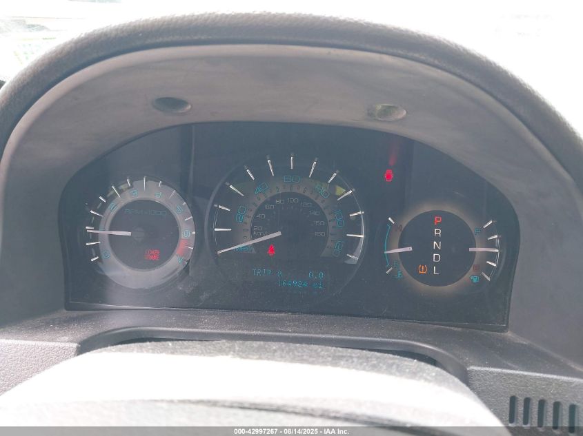 2010 Mercury Milan VIN: 3MEHM0HA8AR624973 Lot: 42997267