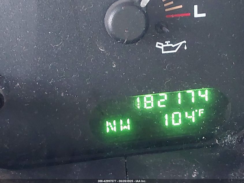 2003 Ford Expedition Xlt VIN: 1FMPU15L33LA83305 Lot: 42997577