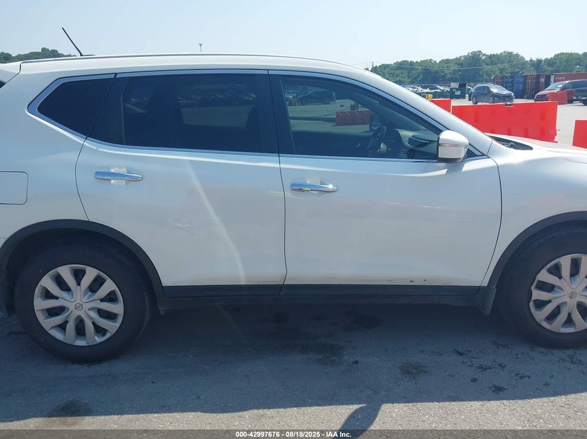 2015 Nissan Rogue S VIN: KNMAT2MT5FP581085 Lot: 42997676