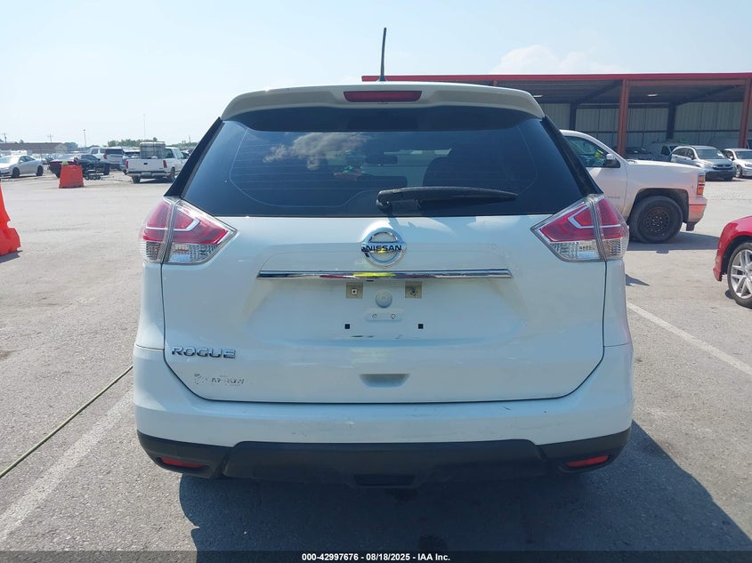 2015 Nissan Rogue S VIN: KNMAT2MT5FP581085 Lot: 42997676