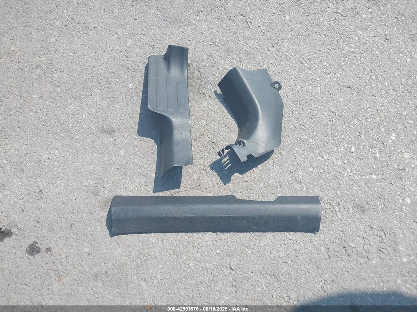 2015 Nissan Rogue S VIN: KNMAT2MT5FP581085 Lot: 42997676