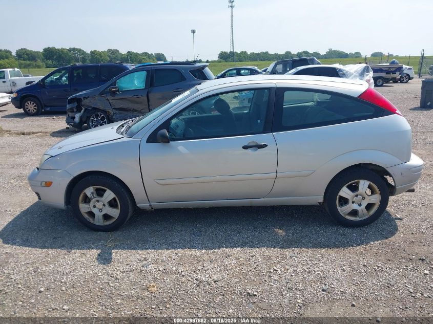 2007 Ford Focus S/Se/Ses VIN: 1FAHP31N47W194118 Lot: 42997882
