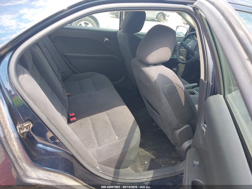 2009 Ford Fusion Se VIN: 3FAHP07169R117565 Lot: 42997982