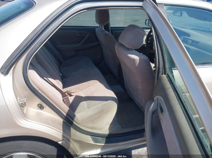 1998 Toyota Camry Ce/Le/Xle VIN: JT2BG22K7W0123732 Lot: 42998248