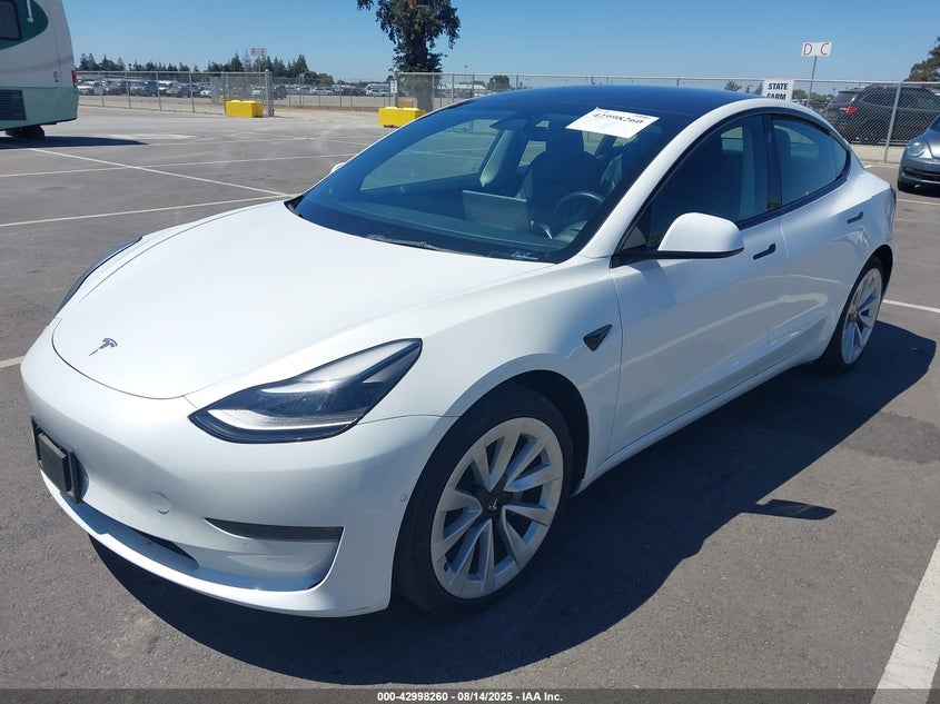 5YJ3E1EB5NF145381 2022 Tesla Model 3 Long Range Dual Motor All-wheel Drive White
