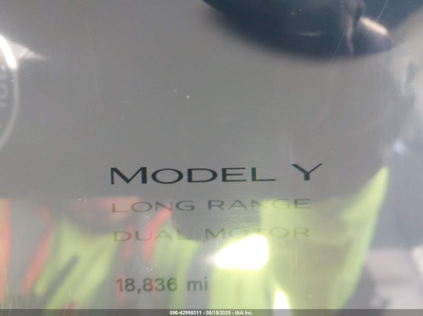 2023 Tesla Model Y VIN: 7SAYGDEE3PF831212 Lot: 42998311