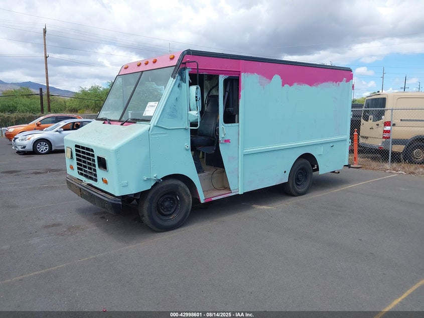 1995 Chevrolet P30 blue van gasoline 1GBGP32K5S3321449 photo #3