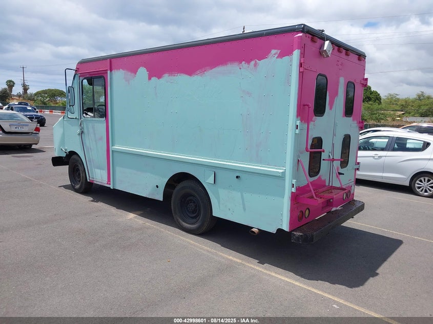 1995 Chevrolet P30 blue van gasoline 1GBGP32K5S3321449 photo #4