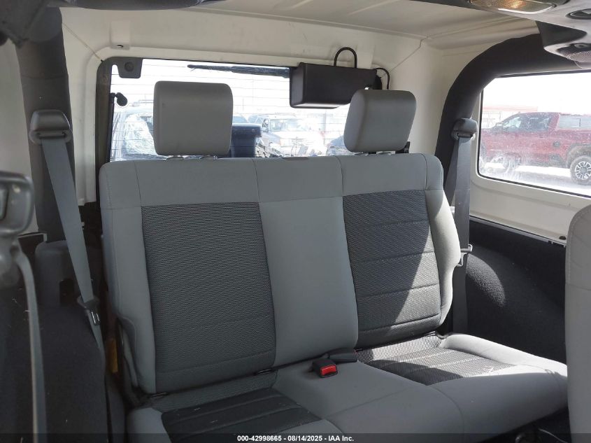 2008 Jeep Wrangler X VIN: 1J4FA24148L517506 Lot: 42998665