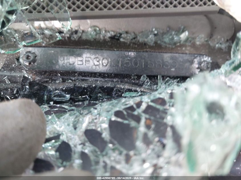 2005 Toyota Camry Le V6/Xle V6 VIN: JTDBF30K150158395 Lot: 42998789