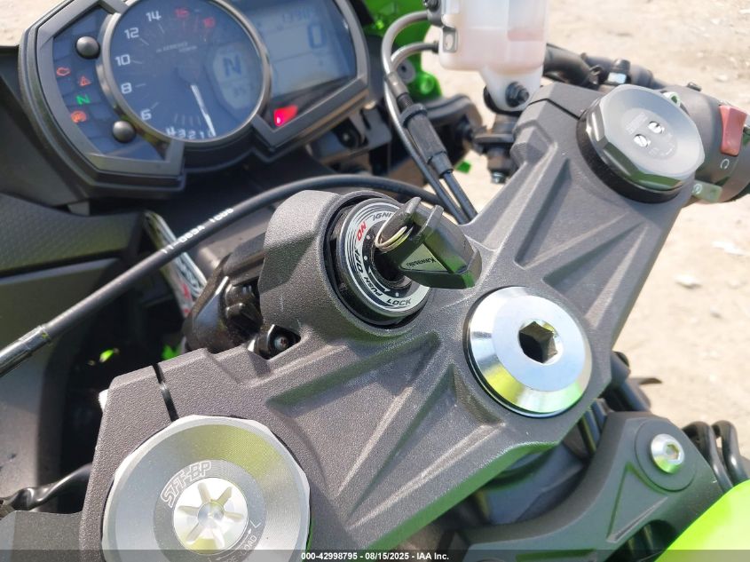 2021 Kawasaki Zx636 K VIN: JKBZXJG13MA016075 Lot: 42998795