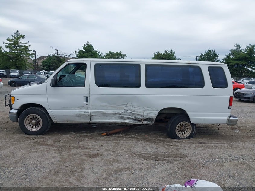 1999 Ford E-350 Super Duty Xl/Xlt VIN: 1FBSS31L5XHB76068 Lot: 42998965