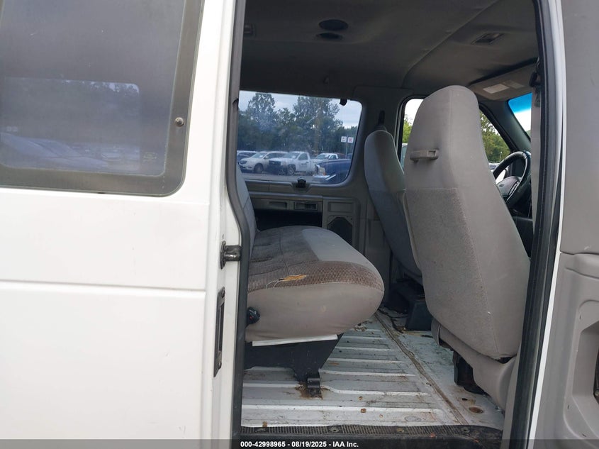 1999 Ford E-350 Super Duty Xl/Xlt VIN: 1FBSS31L5XHB76068 Lot: 42998965