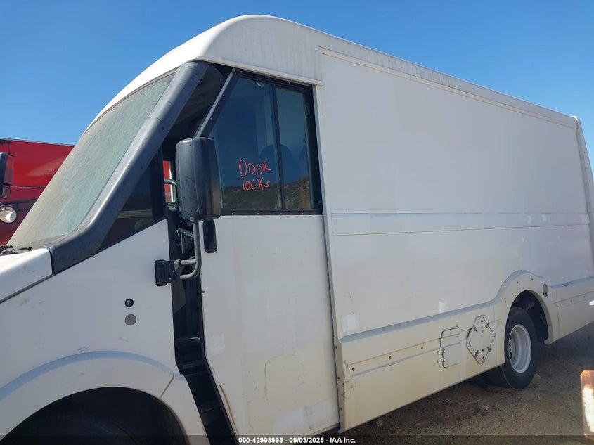 2012 Isuzu Commercial Van VIN: JALB4T175C7W00162 Lot: 42998998