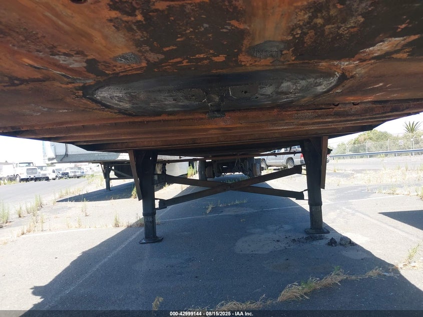 1UYVS2535K3532619 2019   photo no. 14
