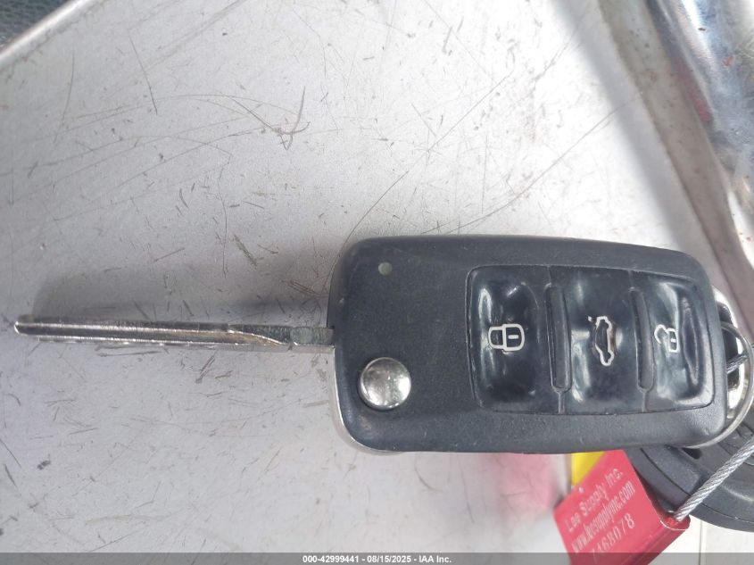 2010 Volkswagen Eos Turbo/Komfort VIN: WVWBA7AH7AVO23959 Lot: 42999441