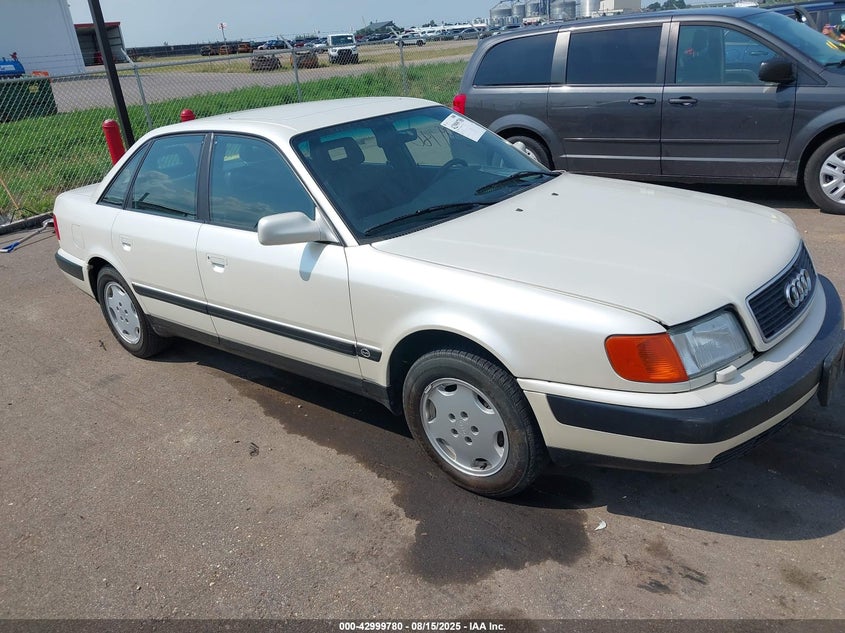 WAUBJ84A8RN001255 AUDI 100 Photo 1