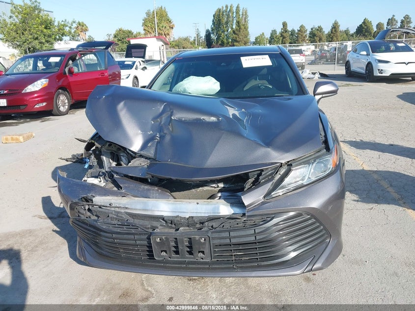 2018 TOYOTA CAMRY LE - 4T1B11HK4JU060709