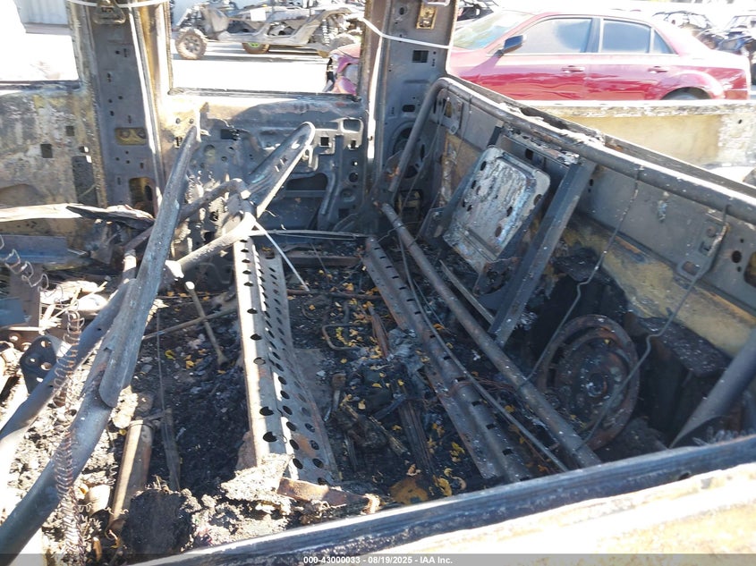 2003 Ford F-350 Lariat/Xl/Xlt VIN: 1FTWW32F23EA82090 Lot: 43000033