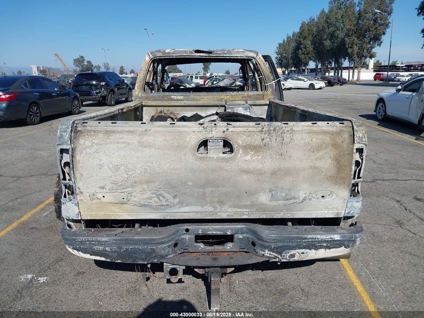 2003 Ford F-350 Lariat/Xl/Xlt VIN: 1FTWW32F23EA82090 Lot: 43000033