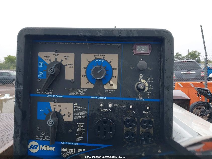 1990 Ford F350 VIN: 2FDHF37GXLCA43842 Lot: 43000168