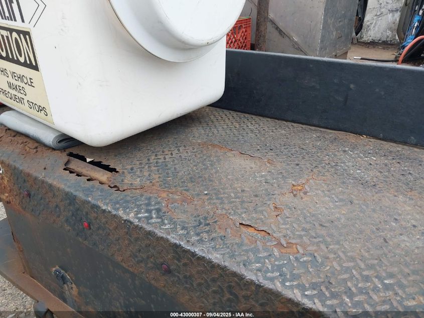 2008 Ford F-450 Chassis Xl/Xlt VIN: 1FDXF46Y38EE43321 Lot: 43000307