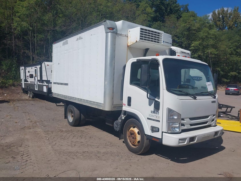 2017 Isuzu Npr Hd Gas Reg white van gasoline 54DC4W1C7HS800609 photo #1