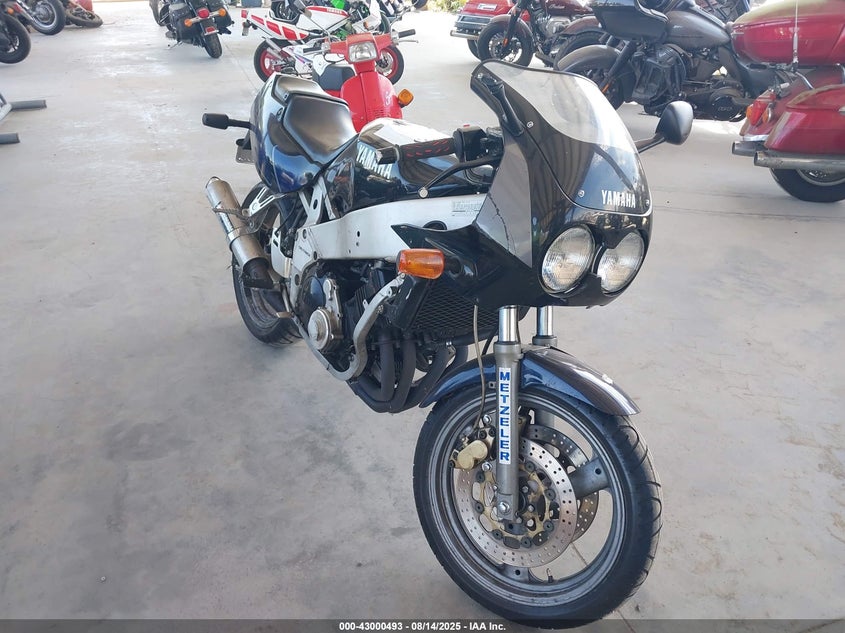 JYA3BFE04LA013427 1990 Yamaha Fzr400 auction photo 1