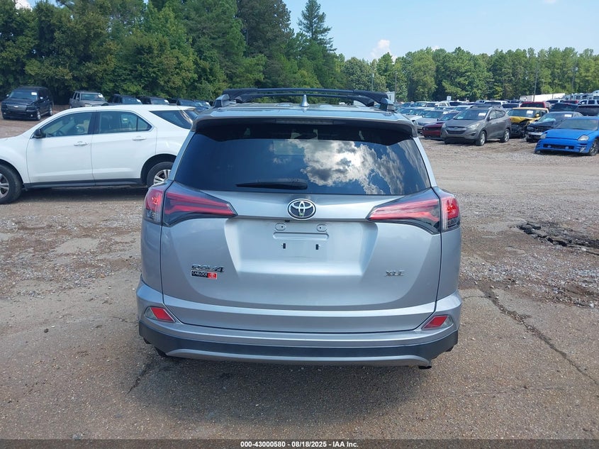 2018 TOYOTA RAV4 XLE - 2T3WFREV0JW419674