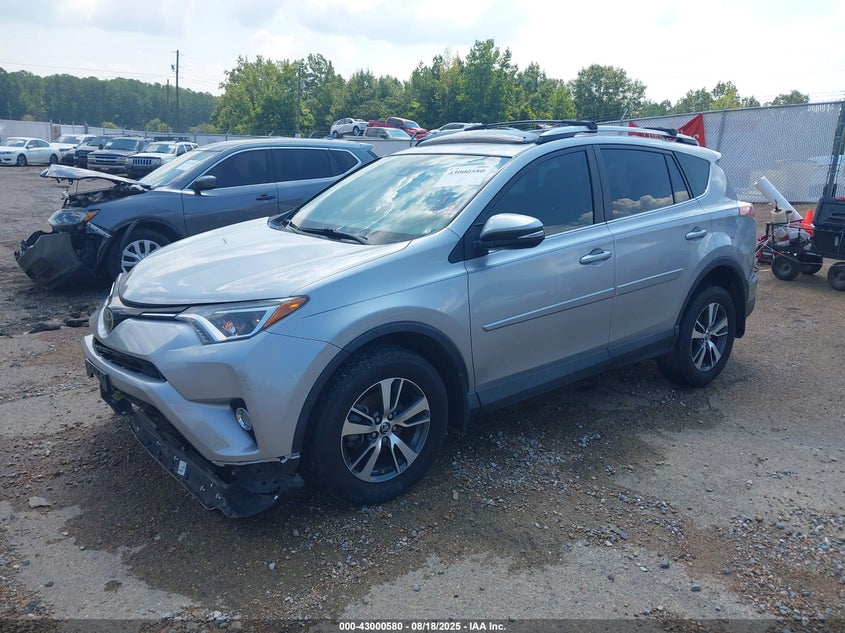 2018 TOYOTA RAV4 XLE - 2T3WFREV0JW419674