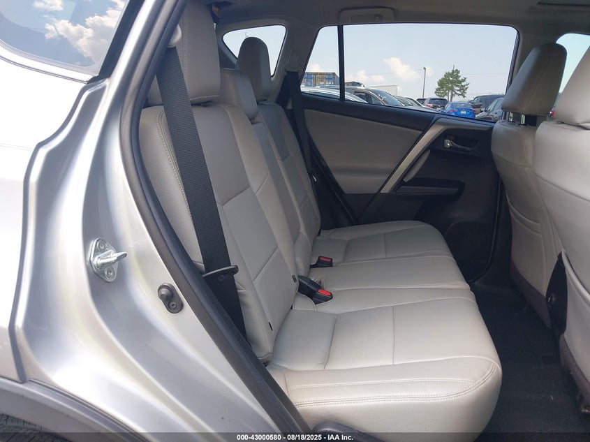 2018 TOYOTA RAV4 XLE - 2T3WFREV0JW419674