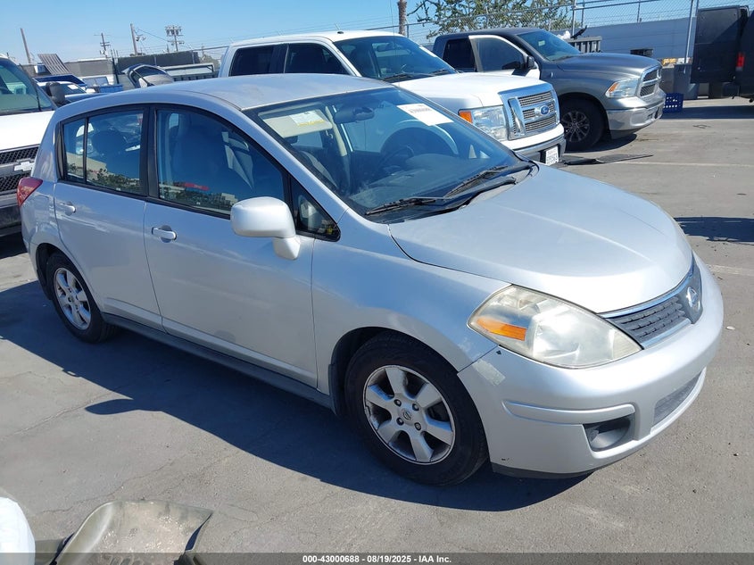 3N1BC13E18L357153 2008 Nissan Versa 1.8Sl auction photo 1