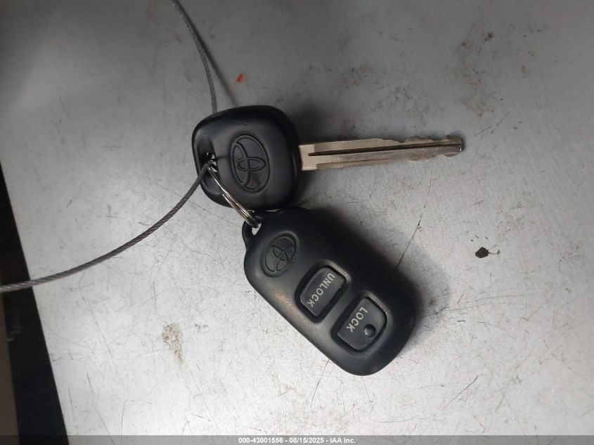 2005 Toyota Corolla Le VIN: 1NXBR32E45Z358755 Lot: 43001556