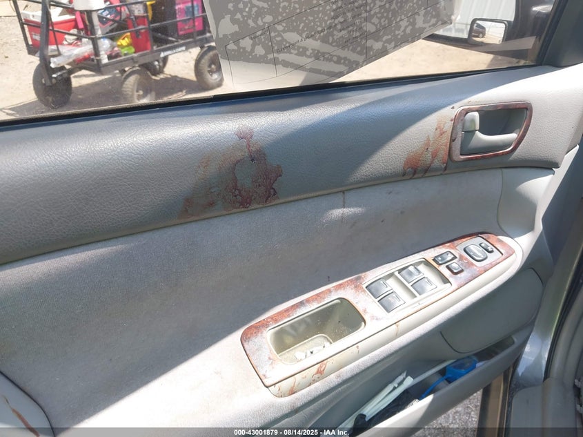 2002 Toyota Camry Le VIN: JTDBE32K320031580 Lot: 43001879