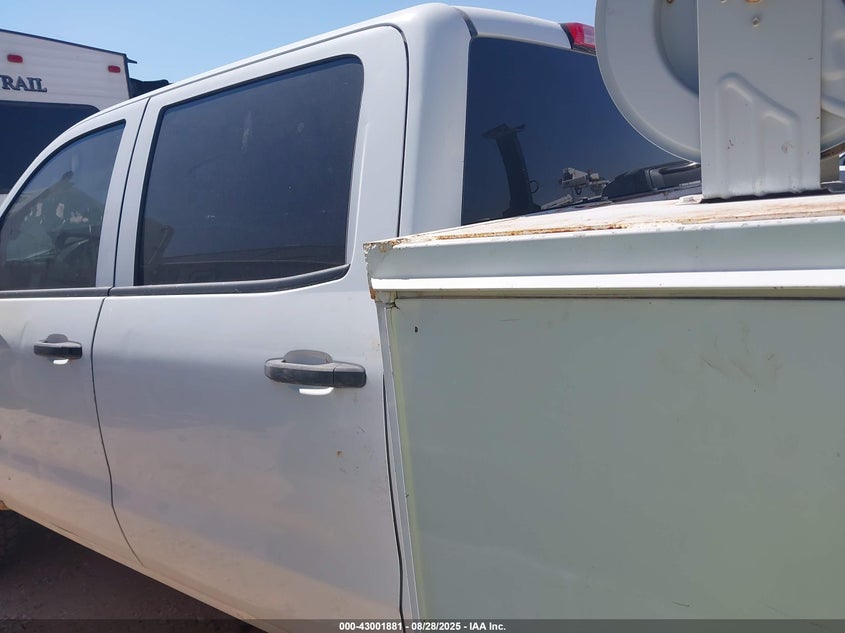 2018 Chevrolet Silverado 3500Hd Chassis Wt VIN: 1GB4KYCG2JF284625 Lot: 43001881