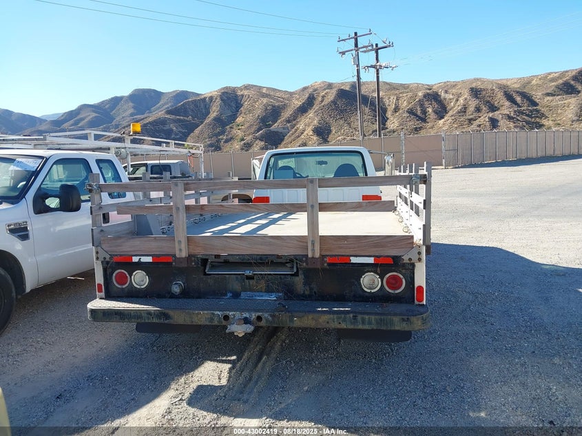 1997 Ford F-350 Chassis Xl VIN: 1FDKF37G5VEB50185 Lot: 43002419