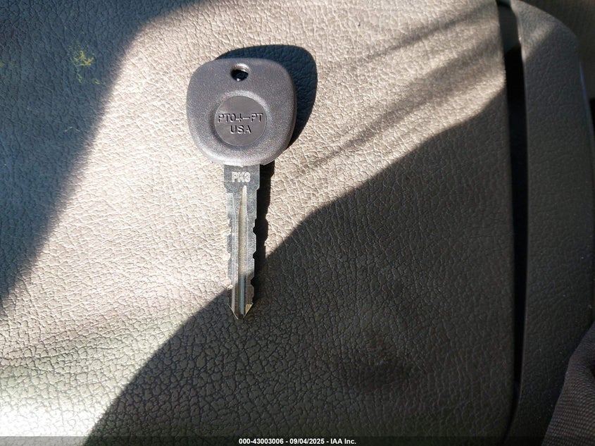 2004 Pontiac Grand Prix Gt2 VIN: 2G2WS522941374833 Lot: 43003006