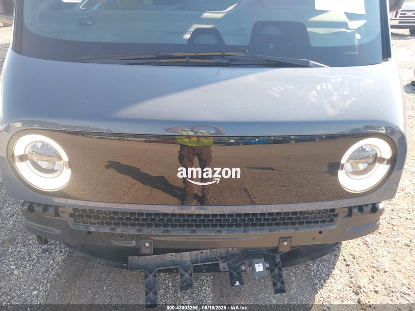 VIN 7FCEHEB79PN014248 2023 RIVIAN DELIVERY 700