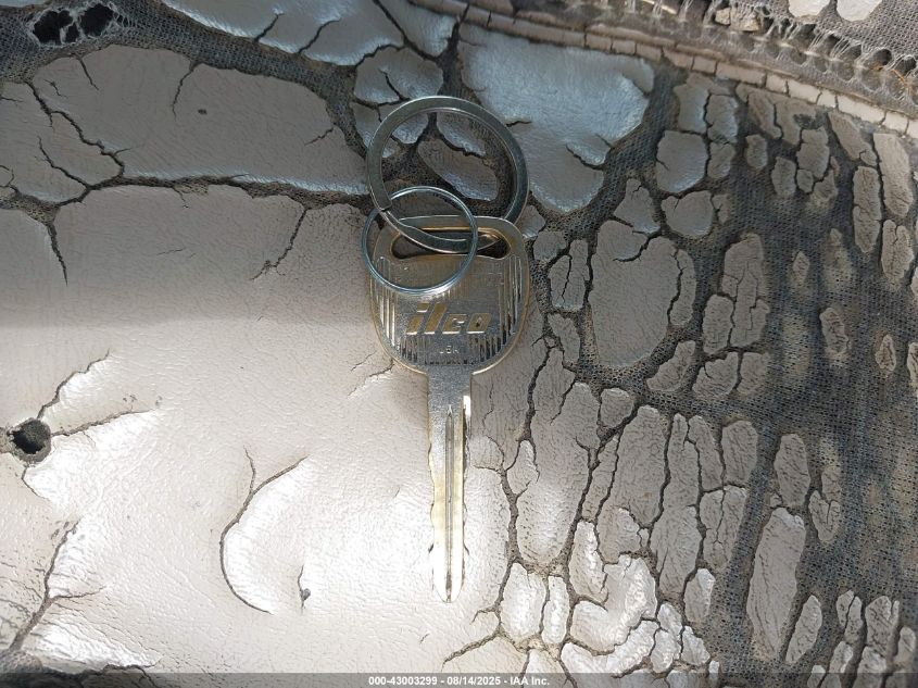 2004 Chevrolet Suburban 1500 Ls VIN: 3GNEC16Z04G319450 Lot: 43003299