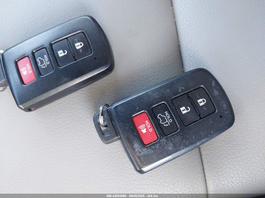 2017 Toyota Rav4 Hybrid Limited VIN: JTMDJREV2HD142944 Lot: 43003560