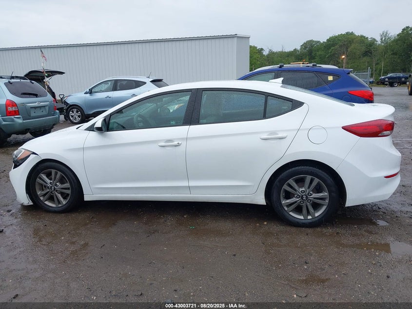 2017 HYUNDAI ELANTRA SE - 5NPD84LF9HH009344