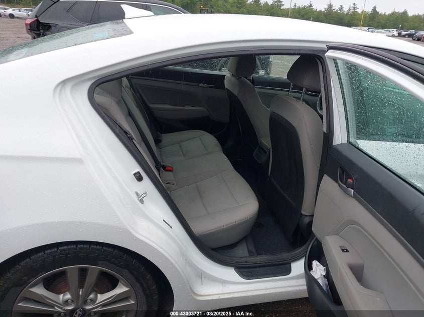 2017 HYUNDAI ELANTRA SE - 5NPD84LF9HH009344
