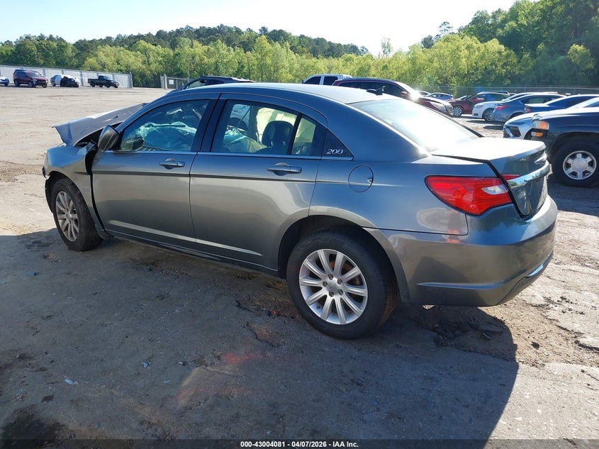 2013 Chrysler 200 Touring