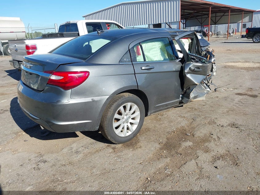 2013 Chrysler 200 Touring