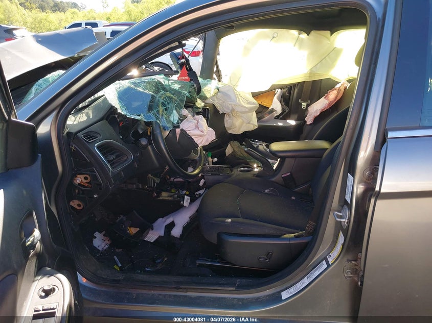 2013 Chrysler 200 Touring