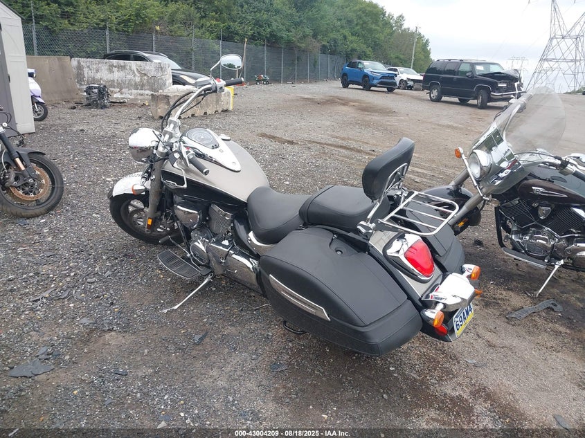 2015 SUZUKI VL1500 B/T - JS1VY56A4F2100220