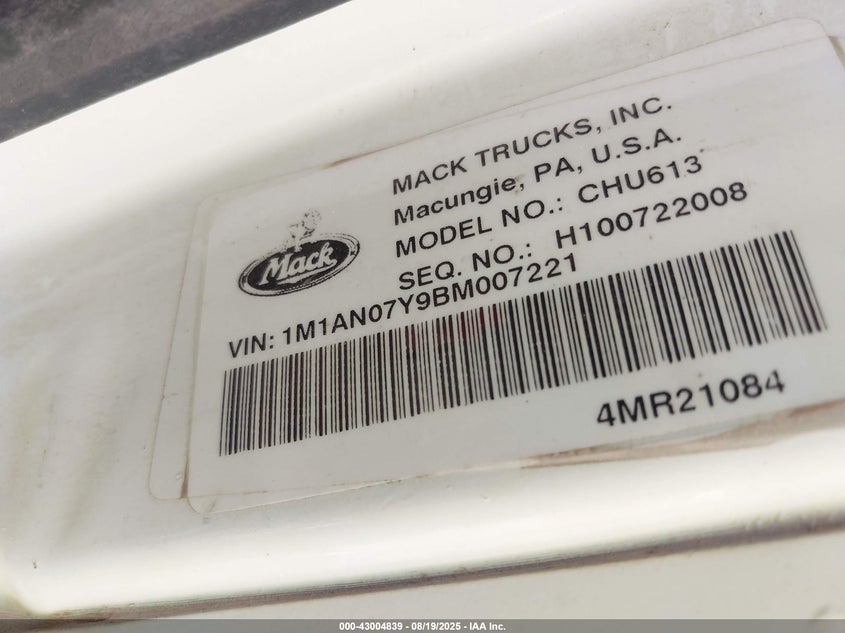 1M1AN07Y9BM007221 2011   photo no. 8